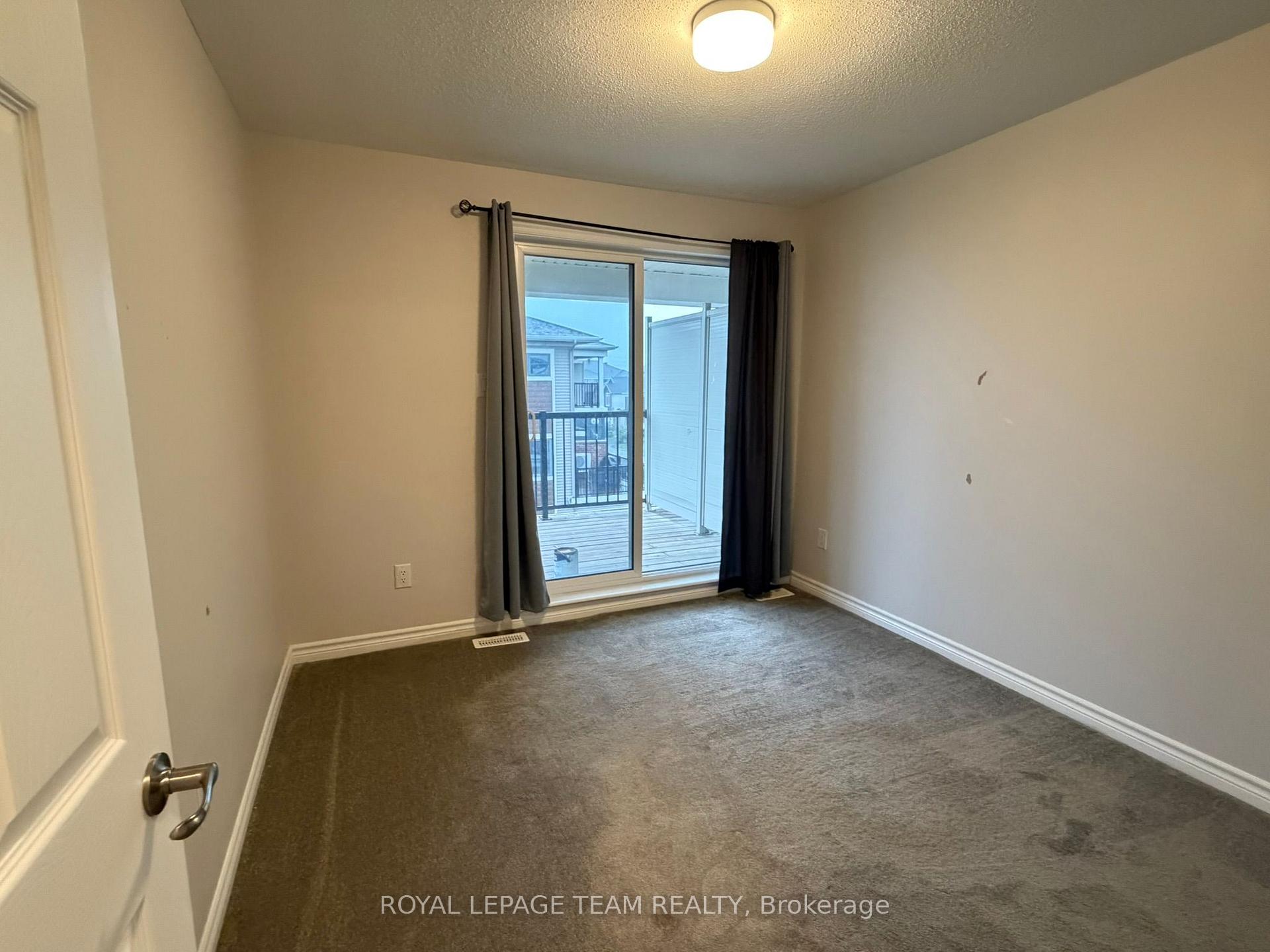 Photo 11 of 205 Zenith Private, Ottawa, Barrhaven - Half Moon Bay — HOMEH