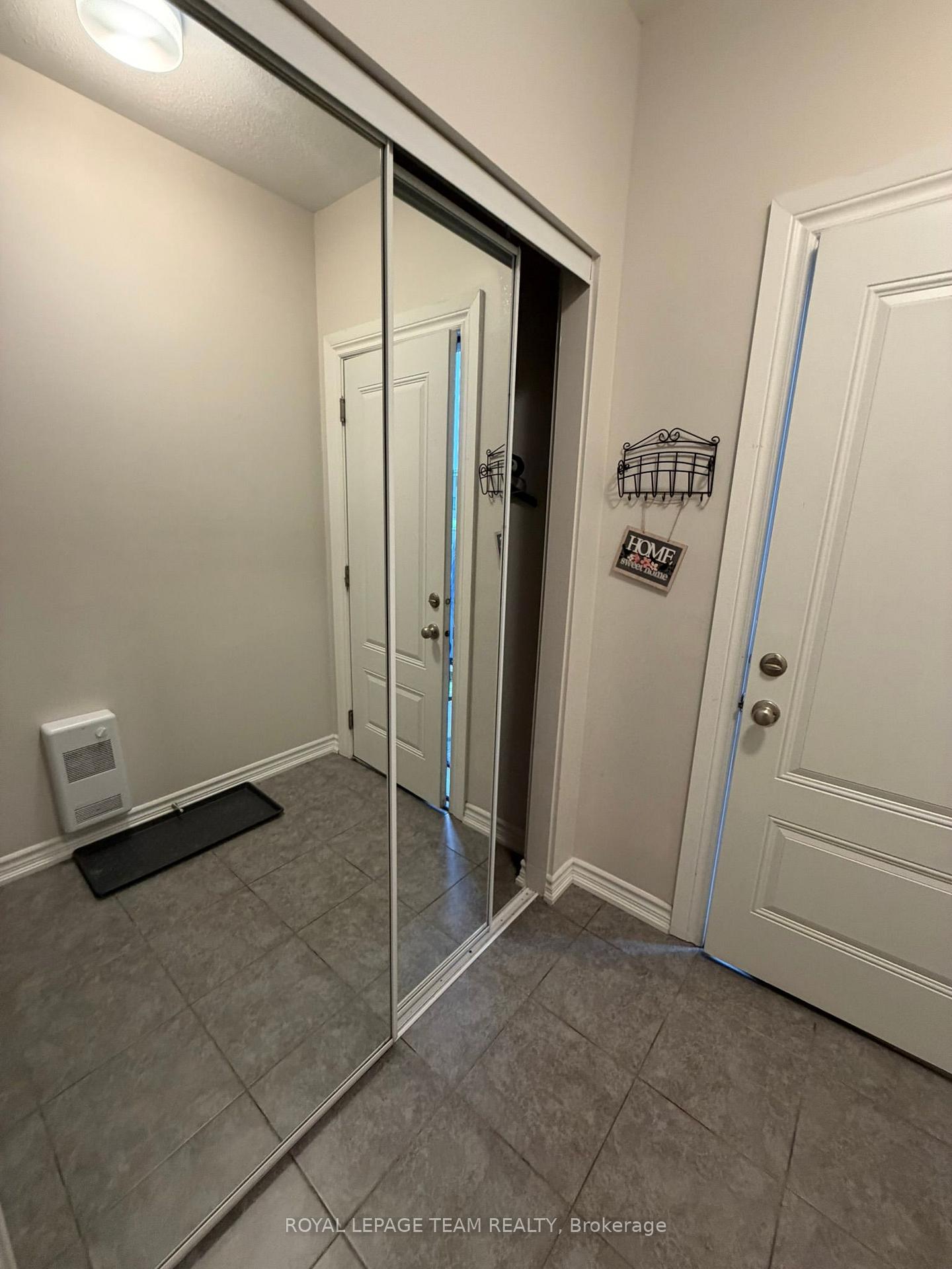 Photo 14 of 205 Zenith Private, Ottawa, Barrhaven - Half Moon Bay — HOMEH