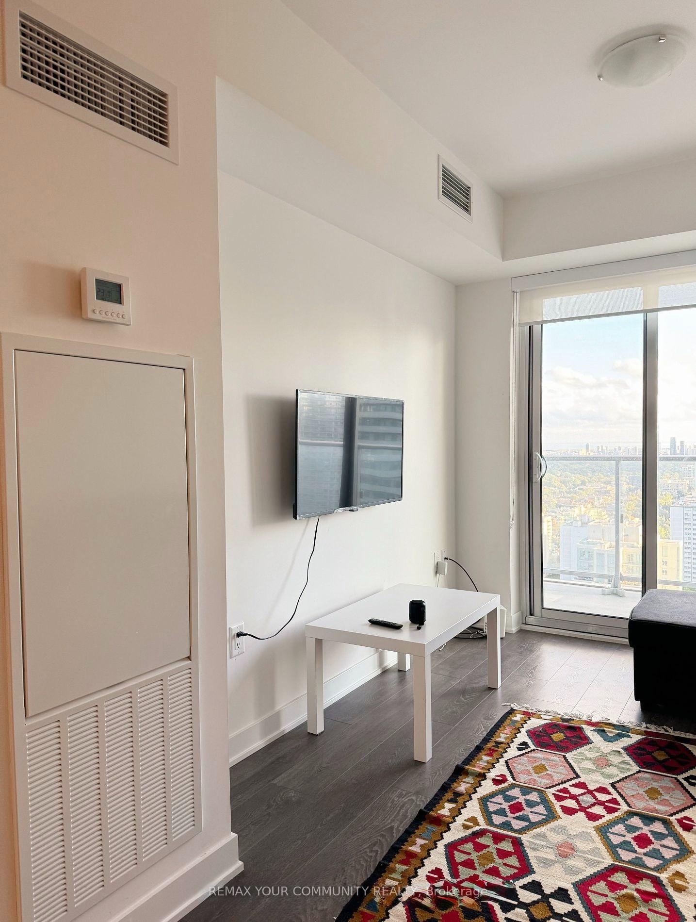 Photo 4 of Unit 3407, 195 Redpath Avenue, Toronto, Mount Pleasant West — HOMEH