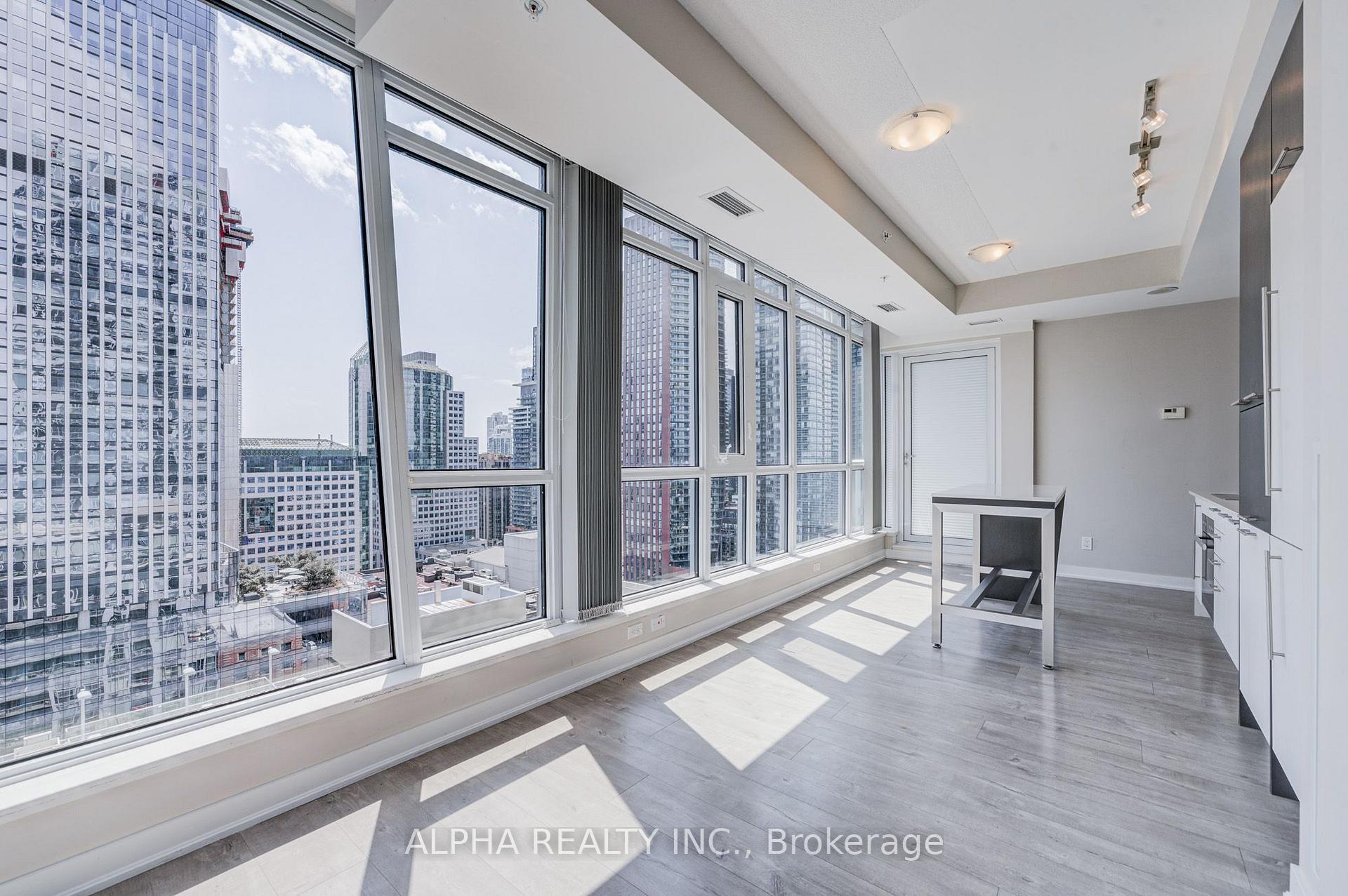 Photo 18 of Unit 2004, 30 Nelson Street, Toronto, Waterfront Communities — HOMEH
