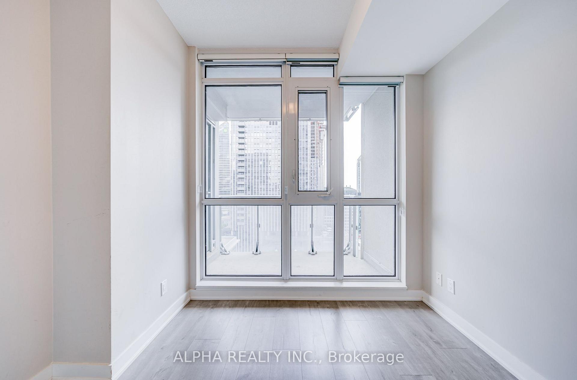Photo 27 of Unit 2004, 30 Nelson Street, Toronto, Waterfront Communities — HOMEH