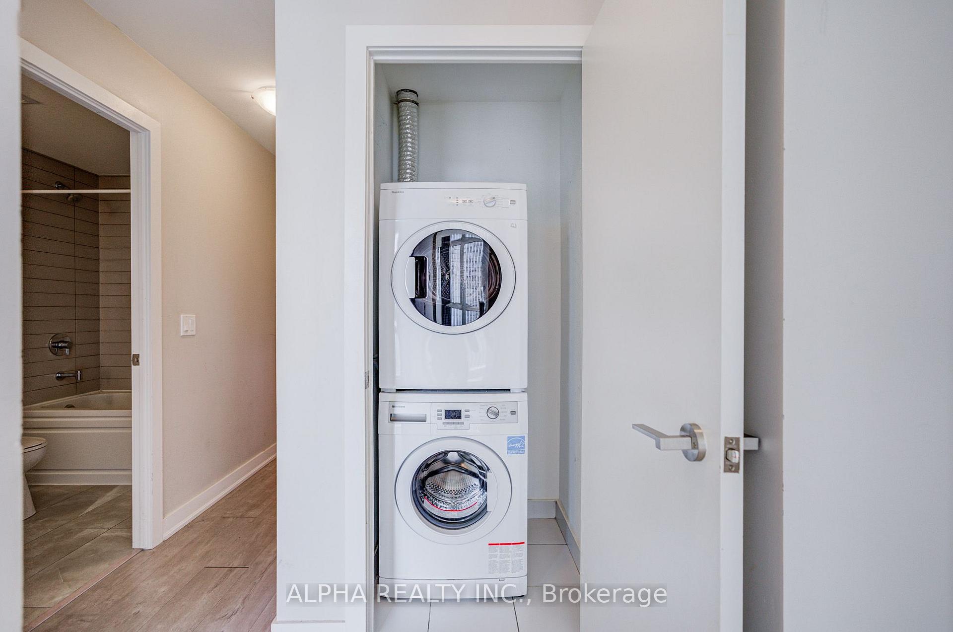 Photo 32 of Unit 2004, 30 Nelson Street, Toronto, Waterfront Communities — HOMEH