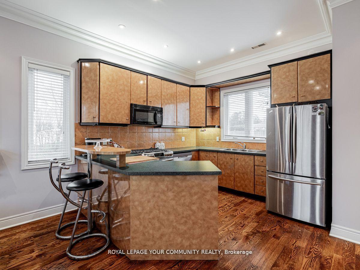 Photo 14 of 9 Robson Place E, North York, Newtonbrook West — HOMEH