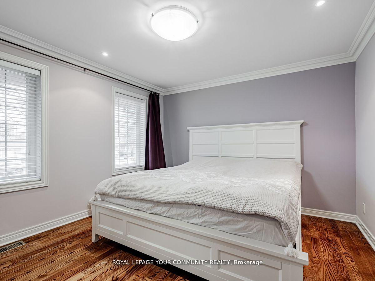 Photo 21 of 9 Robson Place E, North York, Newtonbrook West — HOMEH