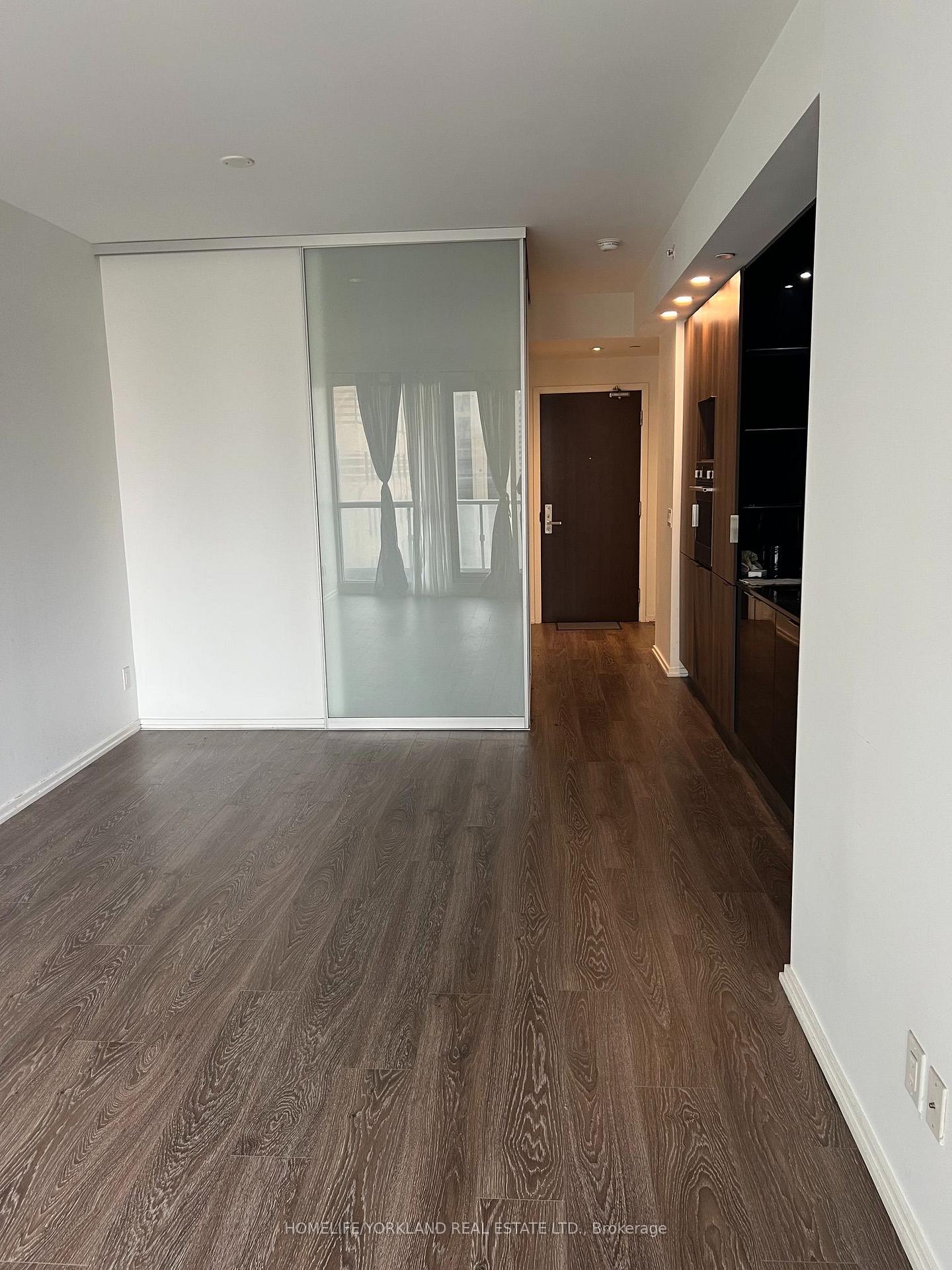 Photo 7 of Unit 1901, 70 Temperance Street, Toronto, Bay Street Corridor — HOMEH
