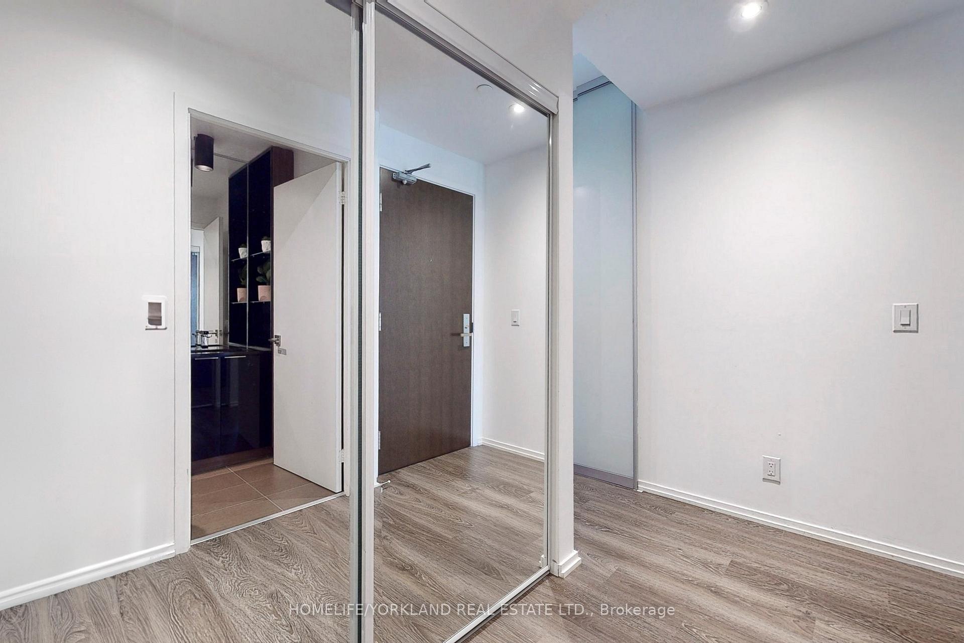 Photo 15 of Unit 1901, 70 Temperance Street, Toronto, Bay Street Corridor — HOMEH