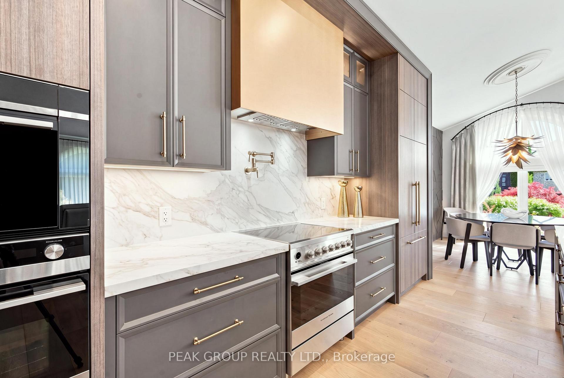 Photo 11 of 8095 Cathedral Drive, Niagara Falls, Mt. Carmel — HOMEH