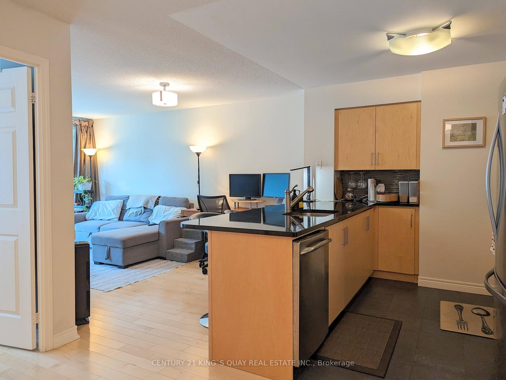 Photo 7 of Unit 1715, 30 Grand Trunk Crescent, Toronto, Waterfront Communities — HOMEH