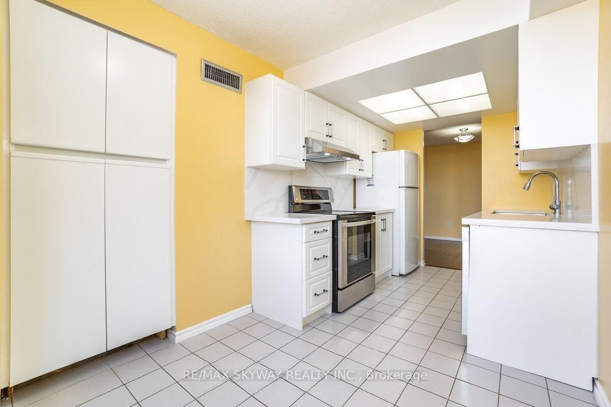 Photo 17 of Unit 905, 10 Malta Avenue, Brampton, Fletcher's Creek South — HOMEH
