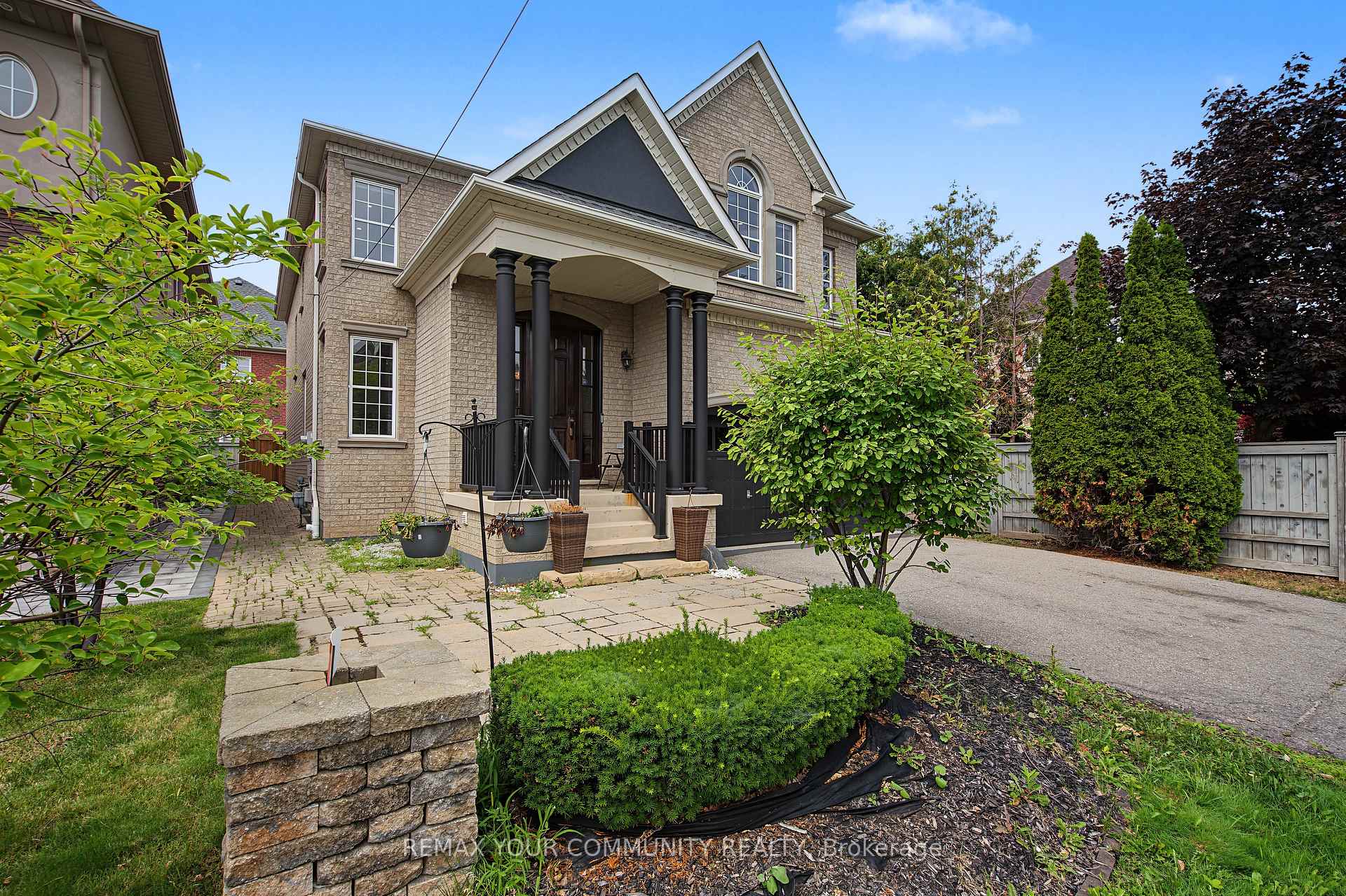 Photo 2 of 8 Yemina Gate, Vaughan, Patterson — HOMEH