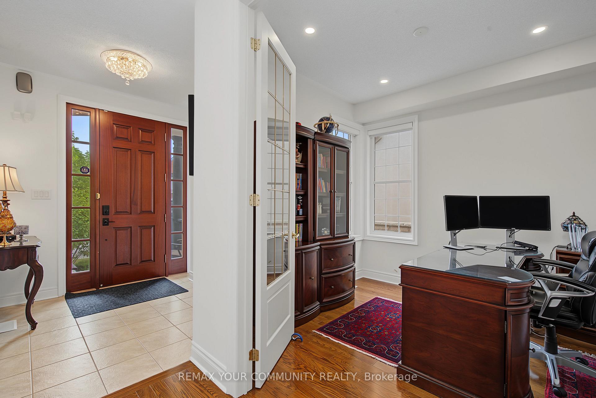 Photo 5 of 8 Yemina Gate, Vaughan, Patterson — HOMEH