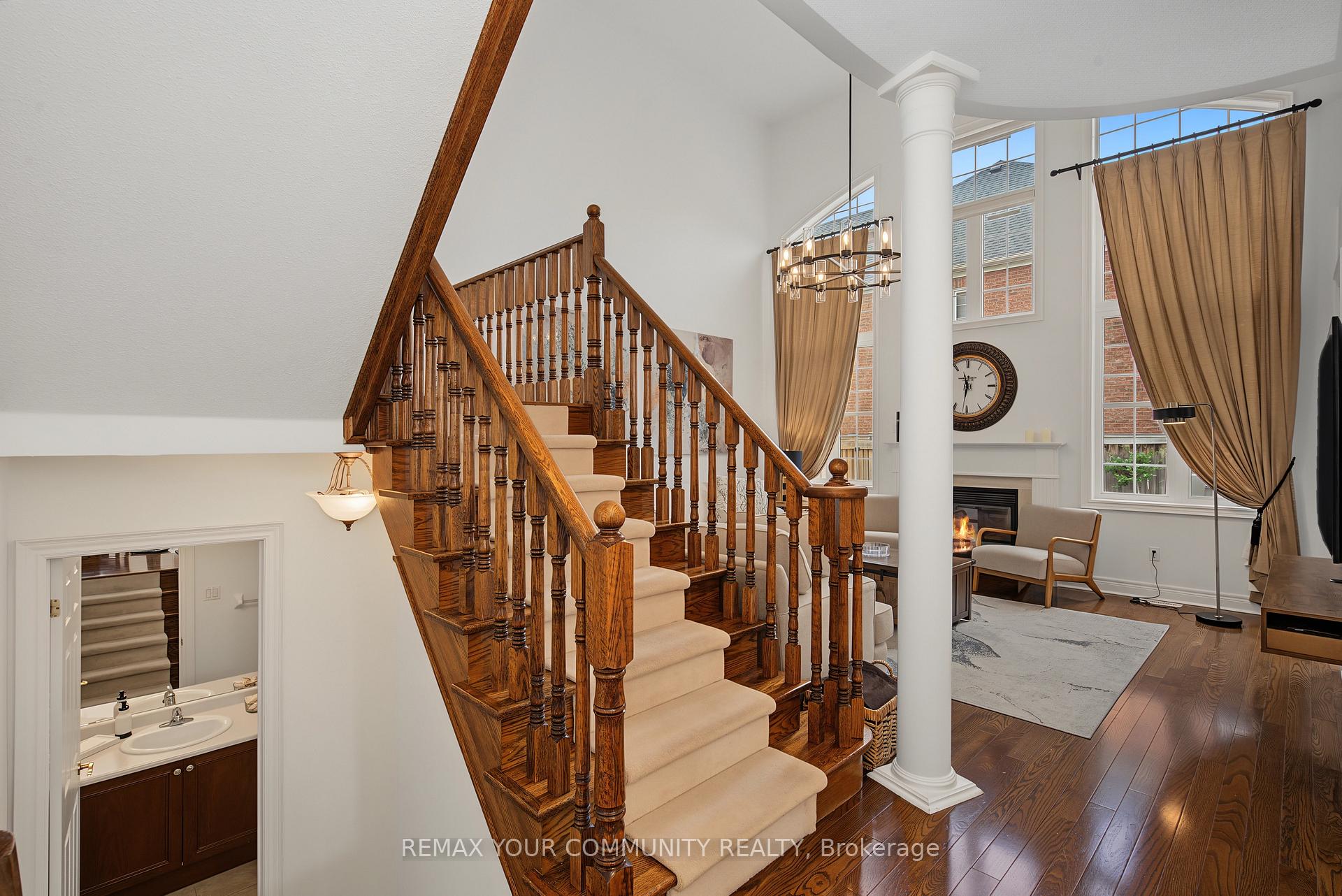 Photo 11 of 8 Yemina Gate, Vaughan, Patterson — HOMEH