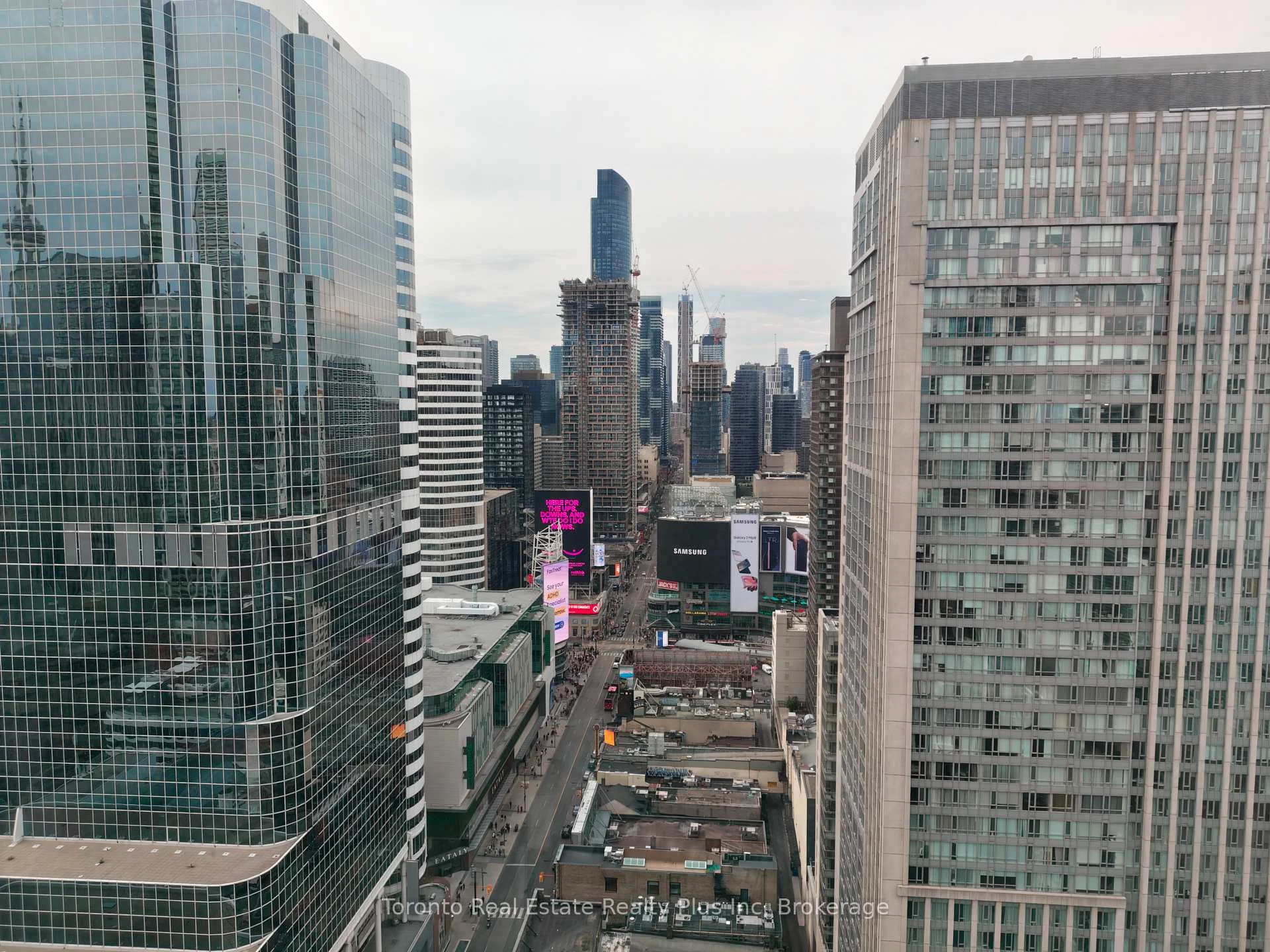 Photo 2 of Unit 2914, 197 Yonge Street, Toronto, Church-Yonge Corridor — HOMEH