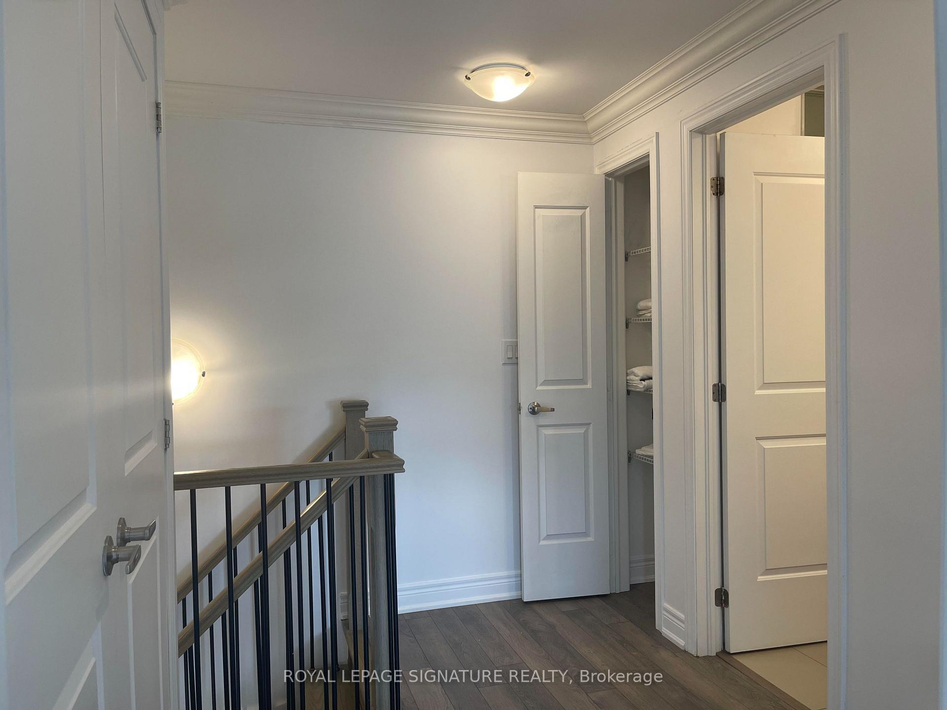 Photo 5 of Unit 14, 125 Kayla Crescent, Vaughan, Maple — HOMEH