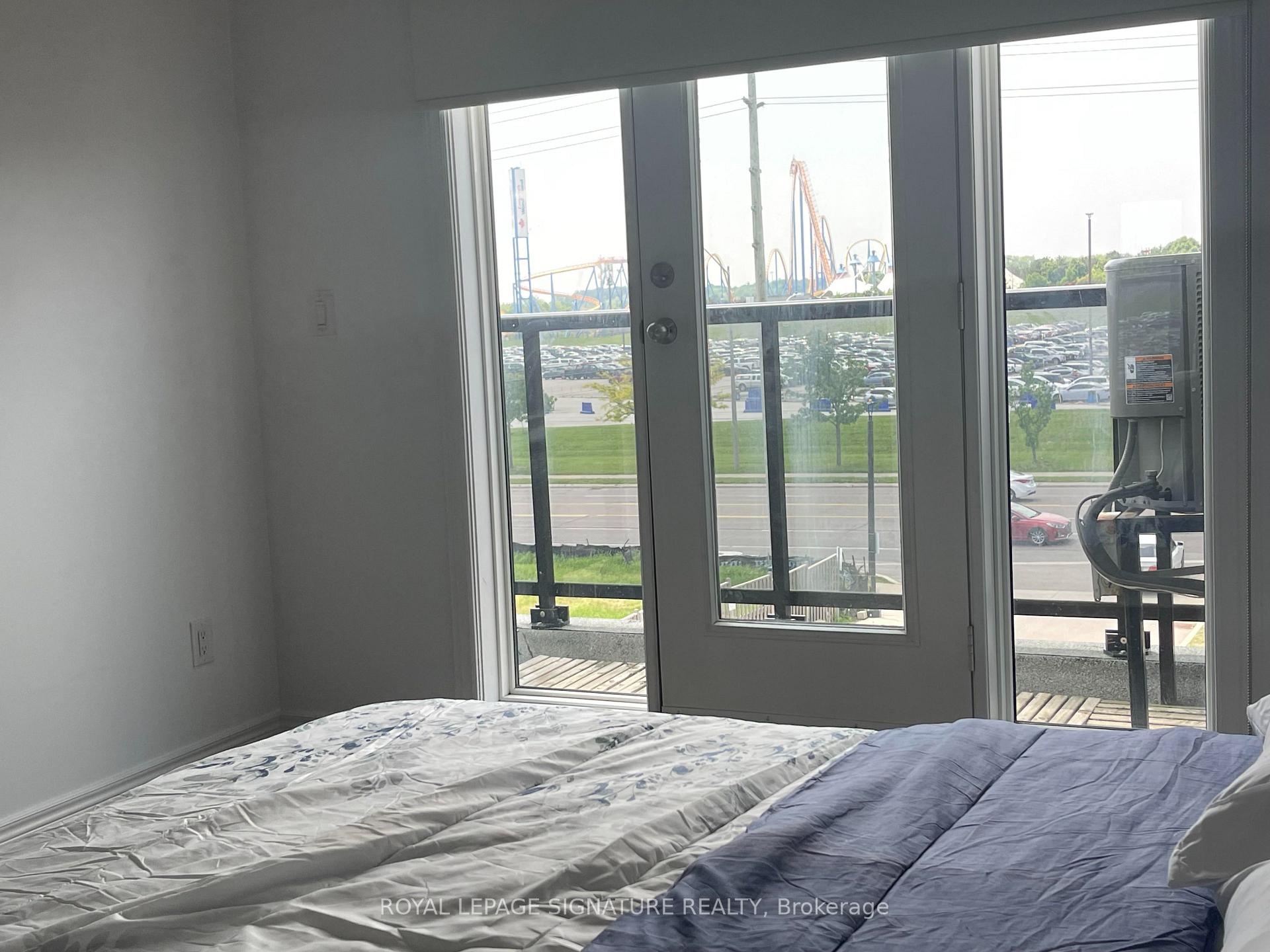Photo 10 of Unit 14, 125 Kayla Crescent, Vaughan, Maple — HOMEH