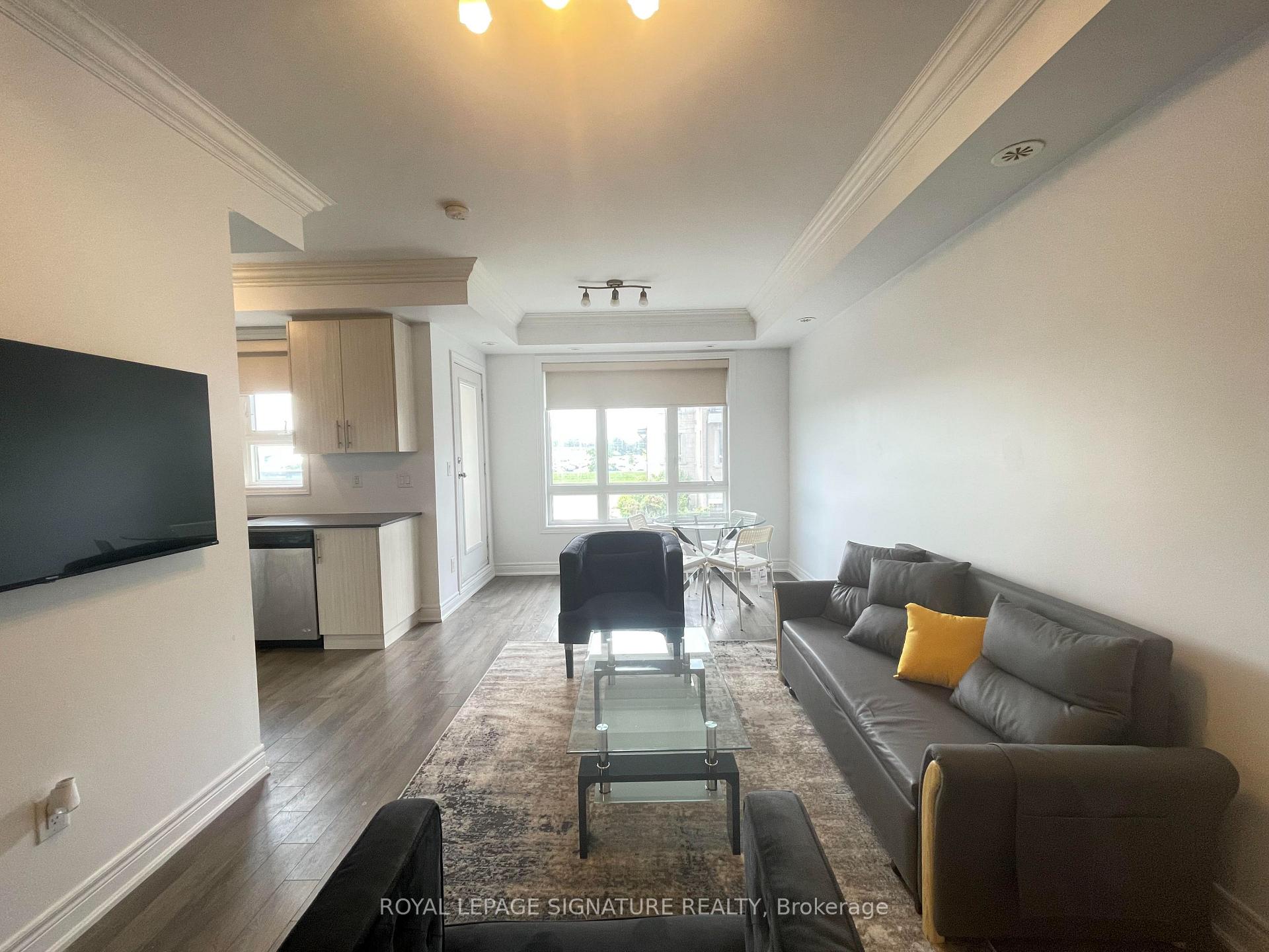 Photo 11 of Unit 14, 125 Kayla Crescent, Vaughan, Maple — HOMEH