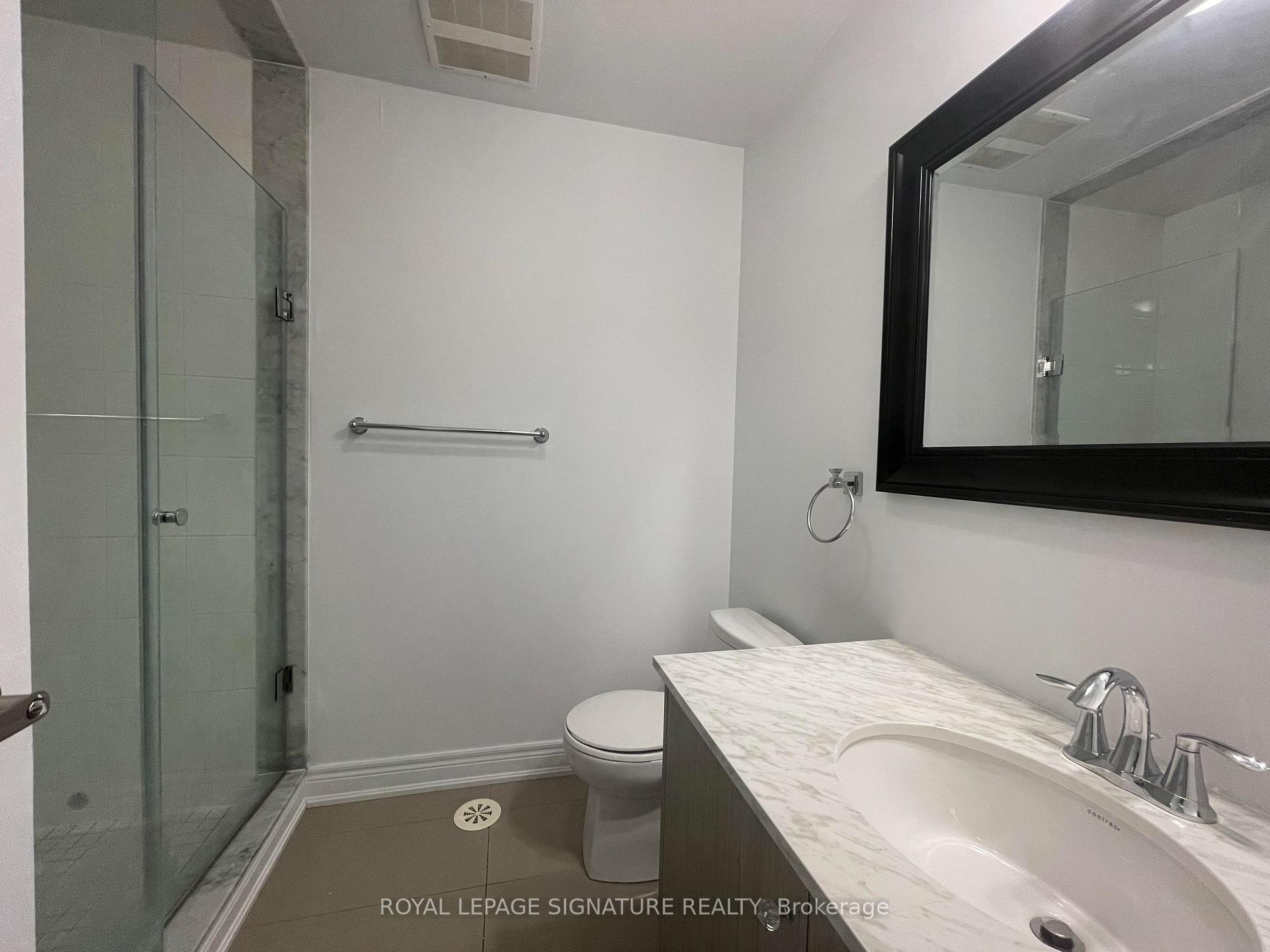 Photo 13 of Unit 14, 125 Kayla Crescent, Vaughan, Maple — HOMEH