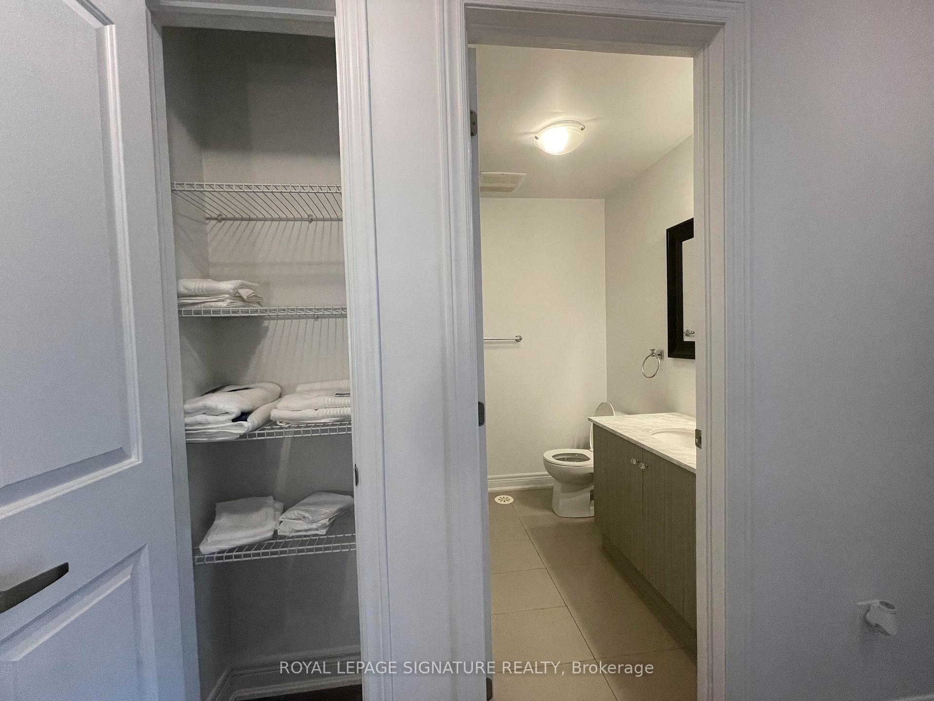 Photo 15 of Unit 14, 125 Kayla Crescent, Vaughan, Maple — HOMEH