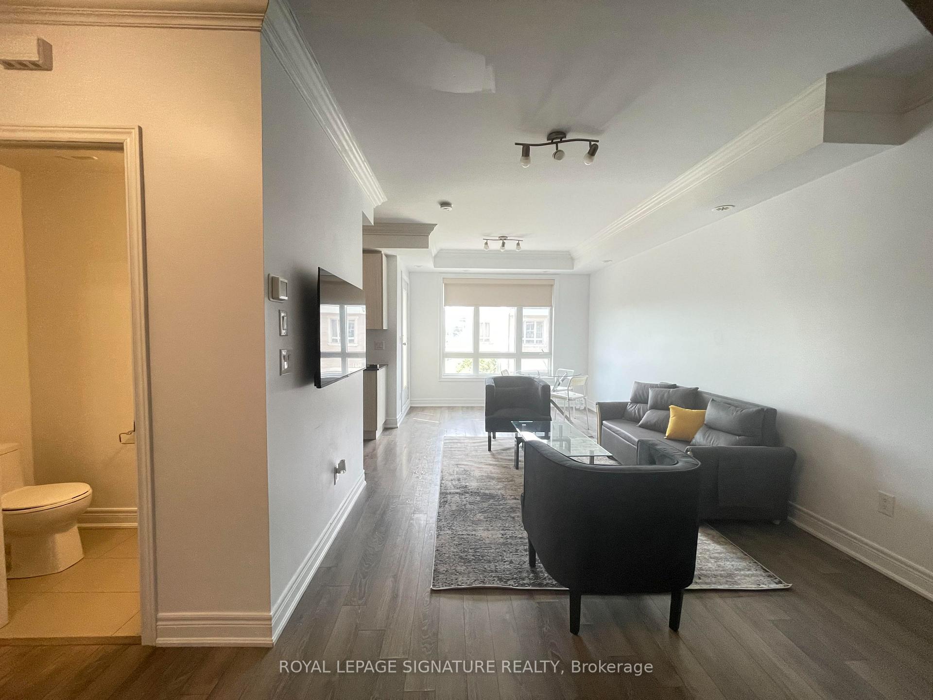 Photo 18 of Unit 14, 125 Kayla Crescent, Vaughan, Maple — HOMEH