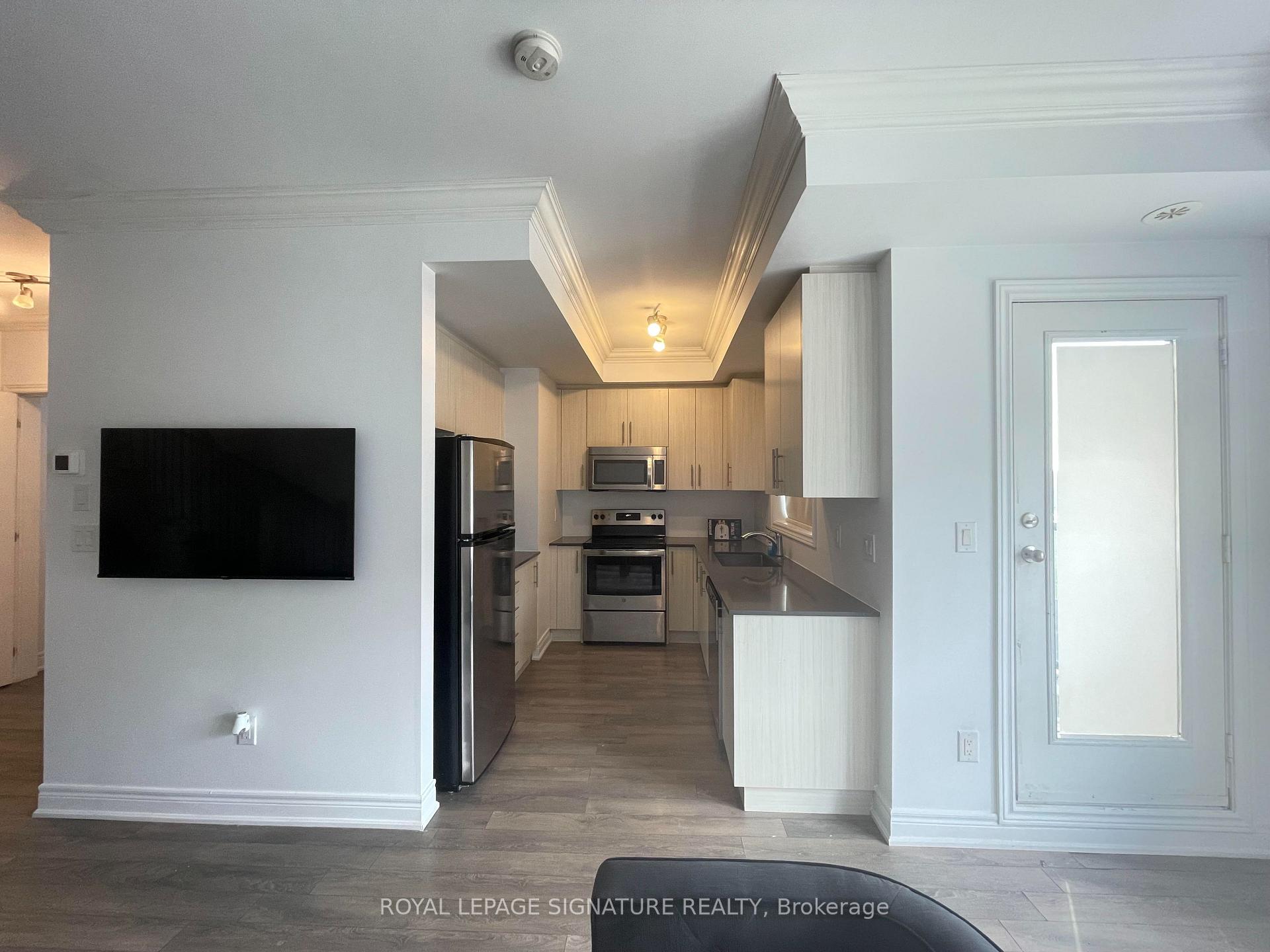 Photo 19 of Unit 14, 125 Kayla Crescent, Vaughan, Maple — HOMEH