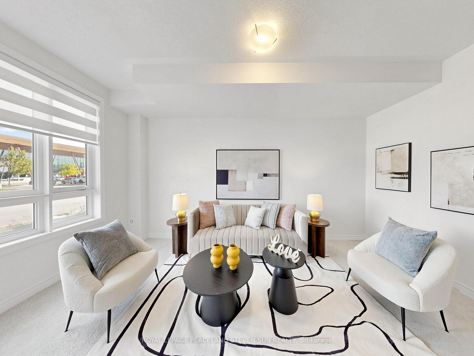 Photo 3 of 17 Mumbai Drive, Markham, Middlefield — HOMEH