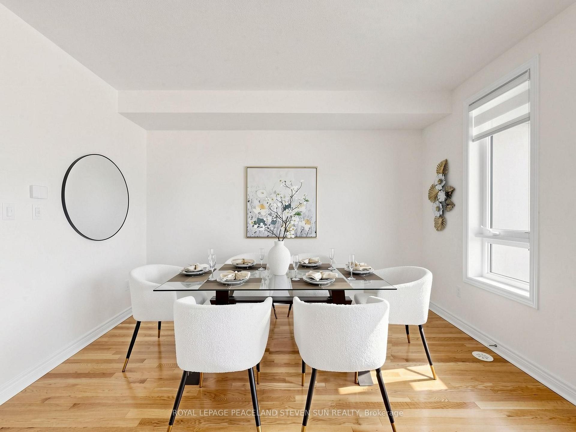 Photo 15 of 17 Mumbai Drive, Markham, Middlefield — HOMEH