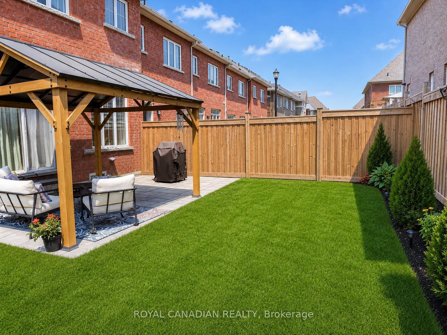 Photo 3 of 64 Lyle Drive, Clarington, Bowmanville — HOMEH