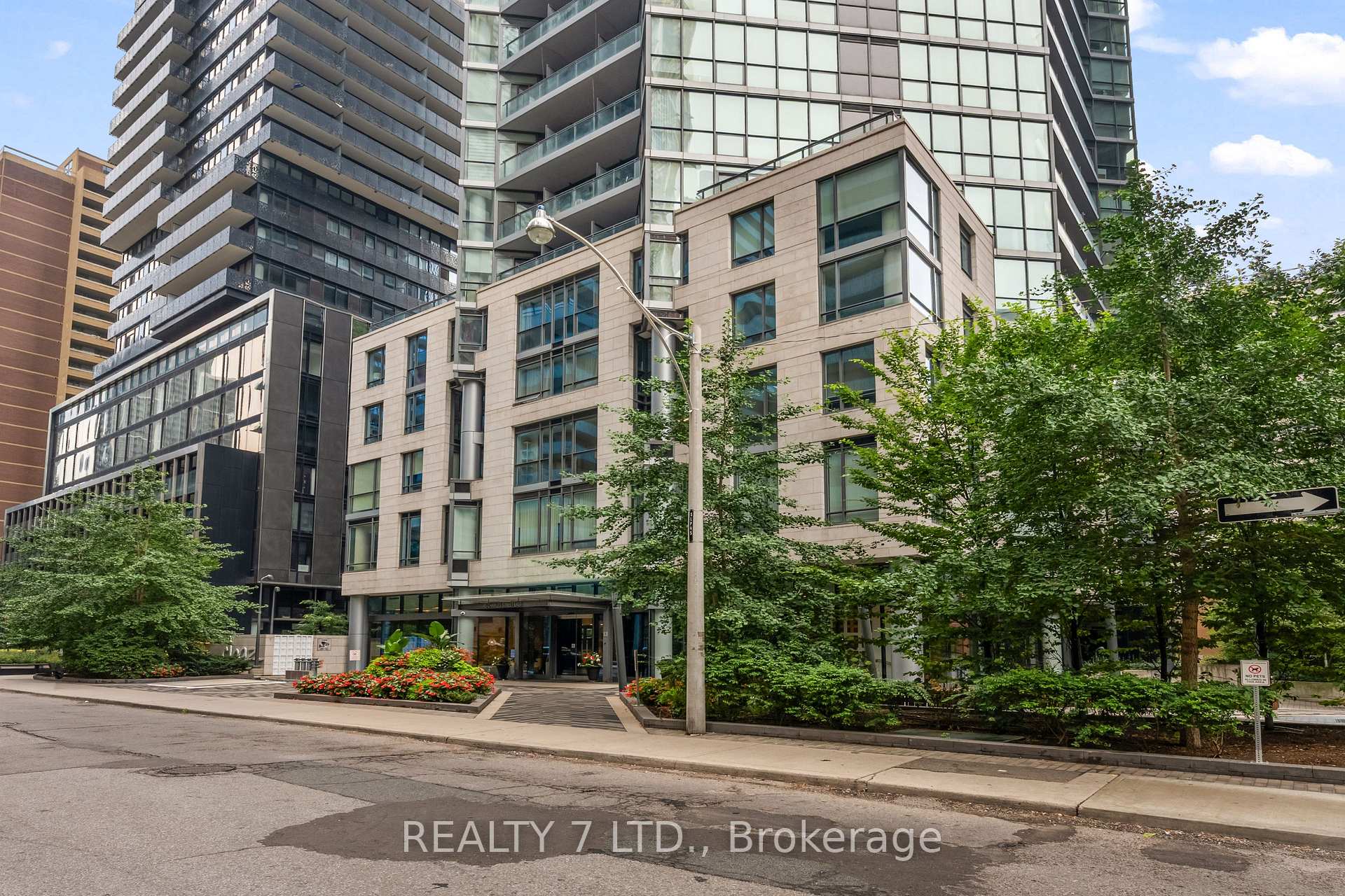Photo 43 of Unit 1808, 45 Charles Street E, Toronto, Church-Yonge Corridor — HOMEH