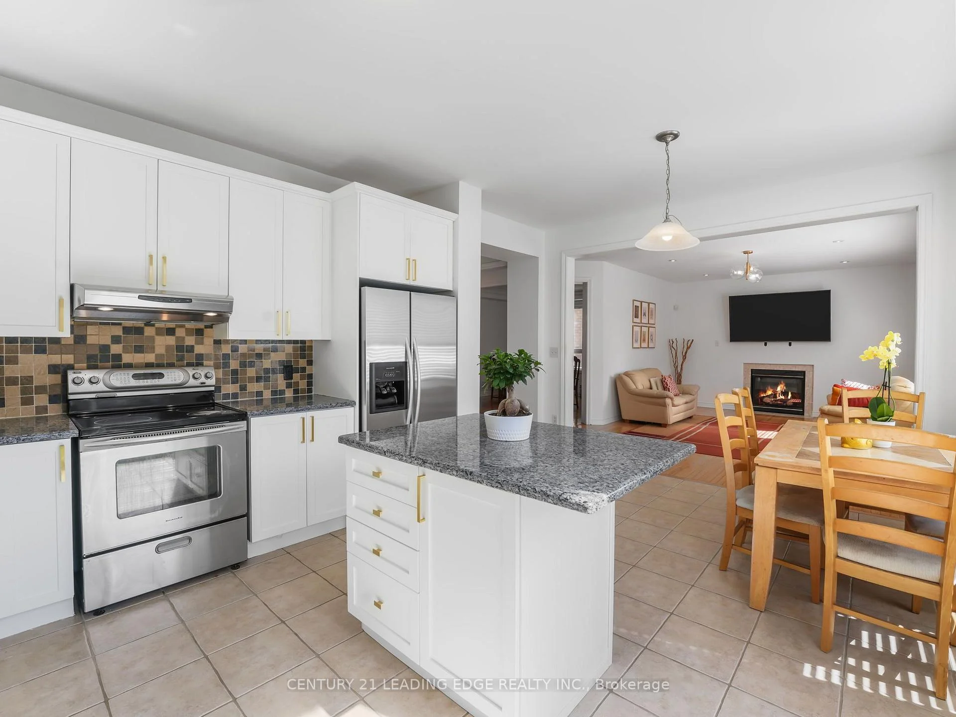 Photo 15 of 50 Storybook Crescent, Markham, Wismer — HOMEH