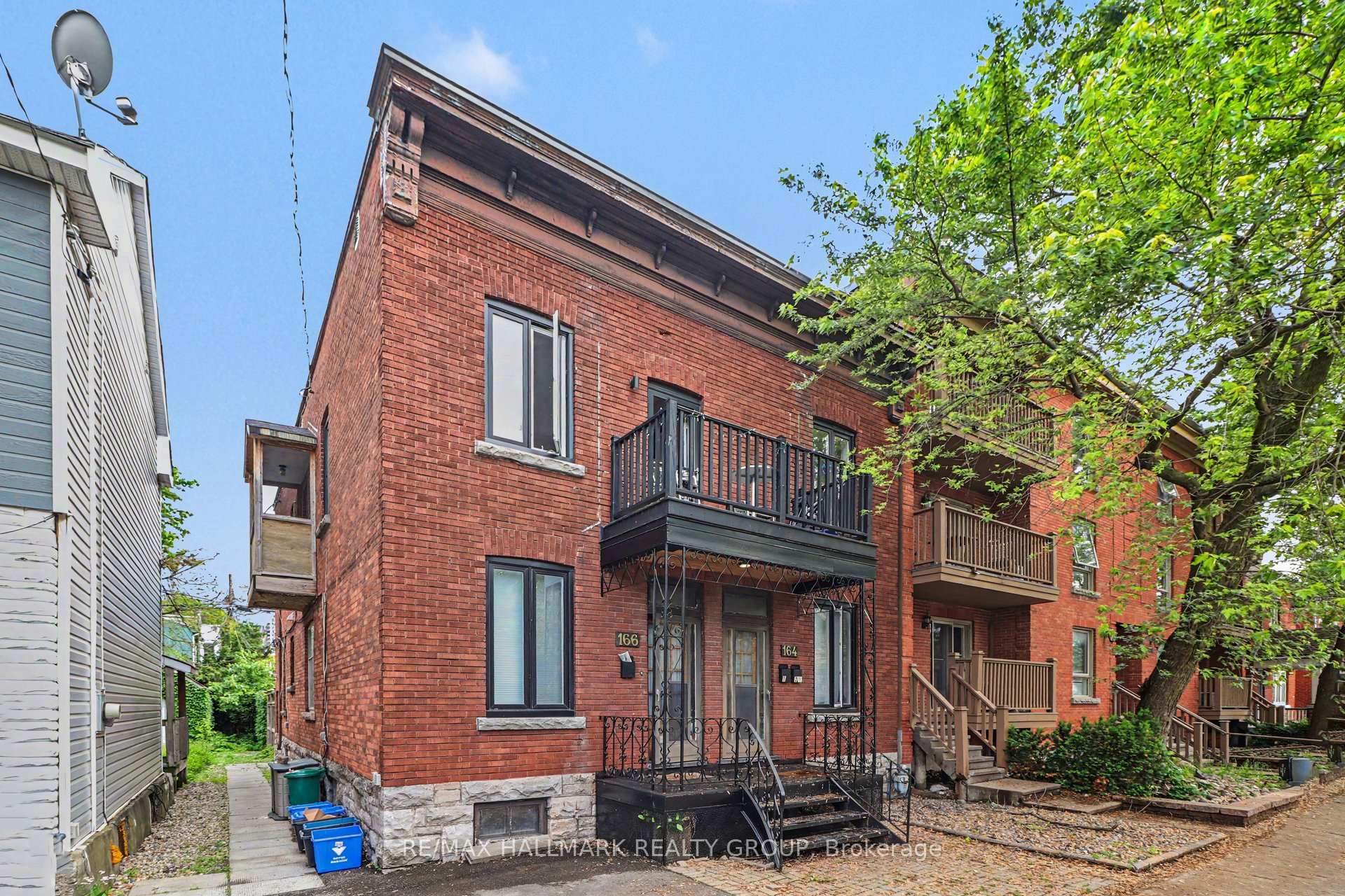 Photo 2 of Unit 1, 164 Bruyere Street, Ottawa, Lower Town/Byward Market — HOMEH