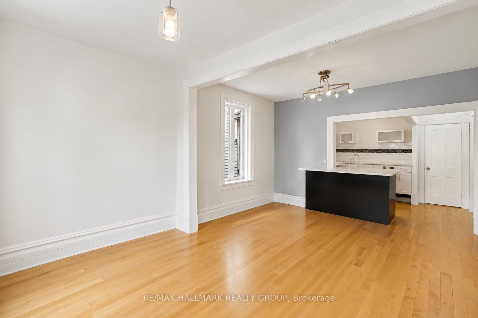 Photo 3 of Unit 1, 164 Bruyere Street, Ottawa, Lower Town/Byward Market — HOMEH