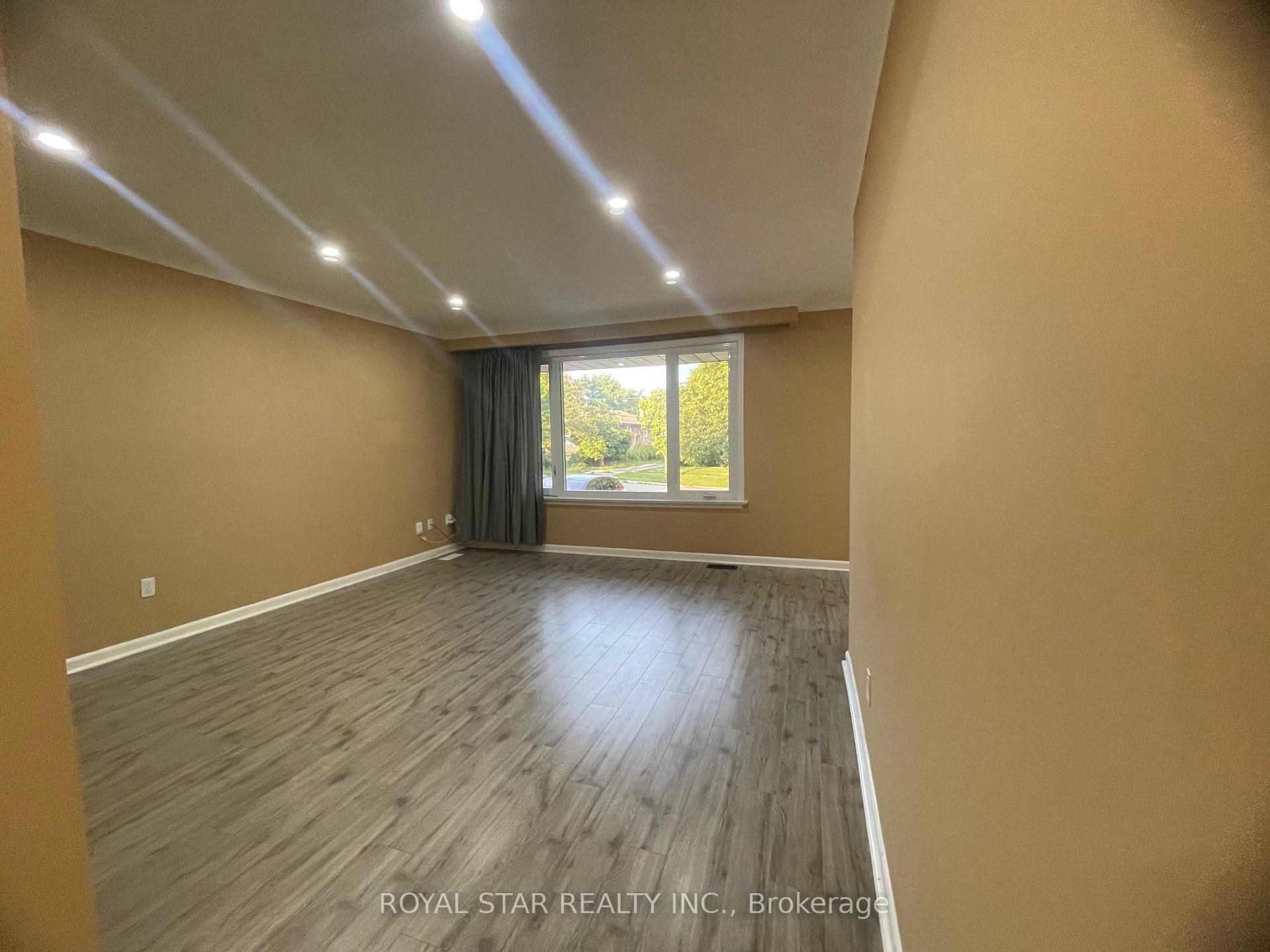 Photo 6 of Unit Main, 34 Neapolitan Drive, Scarborough, Bendale — HOMEH