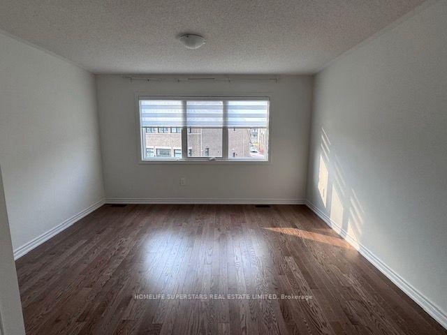Photo 8 of 319 Bergamot Avenue, Milton, Walker — HOMEH