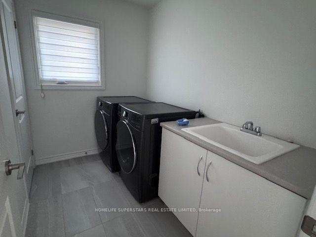 Photo 13 of 319 Bergamot Avenue, Milton, Walker — HOMEH