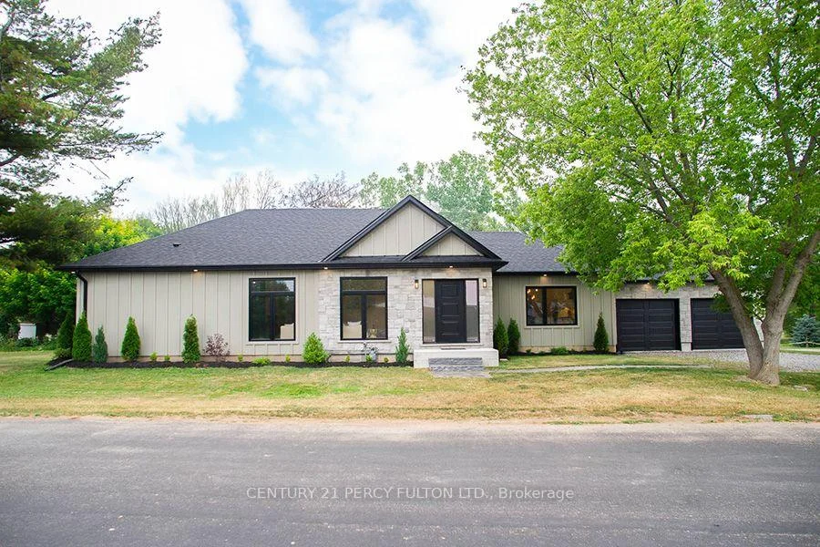 Photo 3 of 68 Hamilton Plank Road, Norfolk, Port Dover — HOMEH