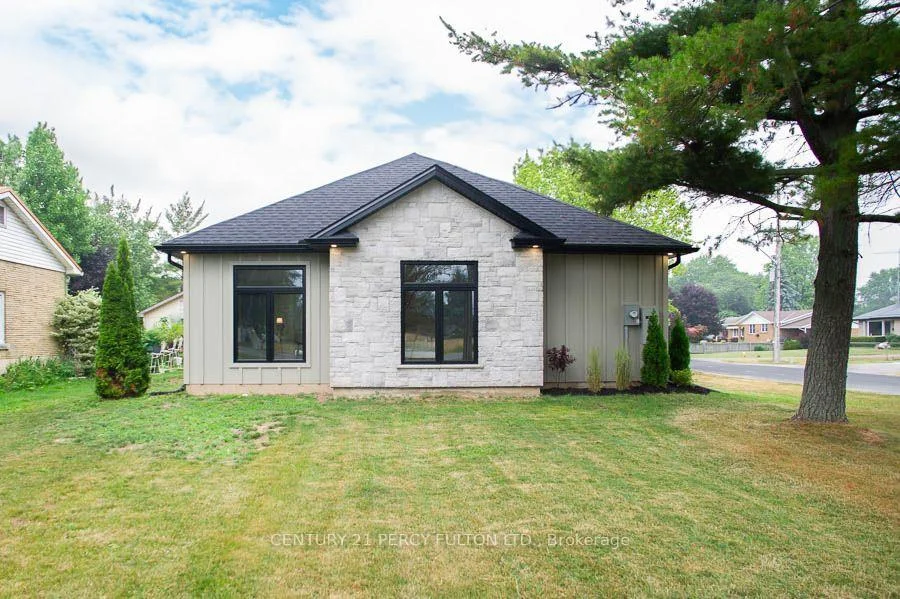 Photo 7 of 68 Hamilton Plank Road, Norfolk, Port Dover — HOMEH
