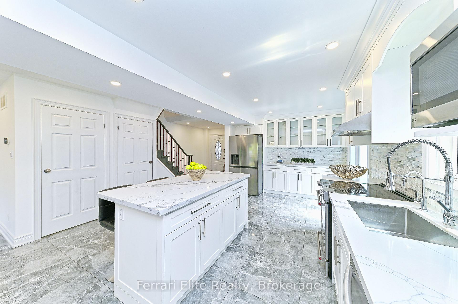Photo 7 of 53 Belvedere Crescent, Richmond Hill, Crosby — HOMEH