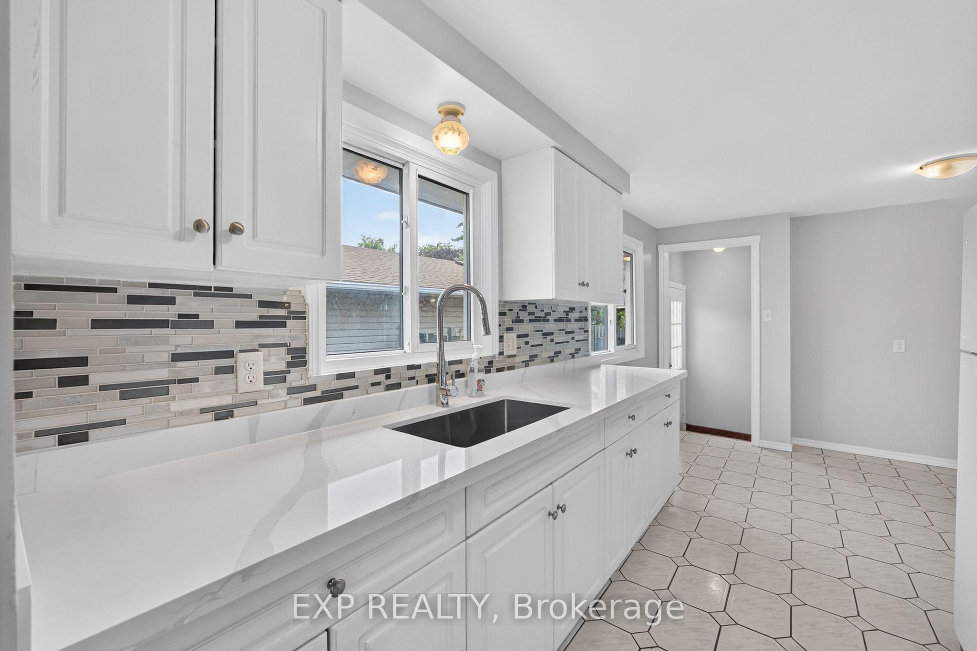 Photo 9 of 51 Appalachian Crescent, Kitchener, Alpine — HOMEH