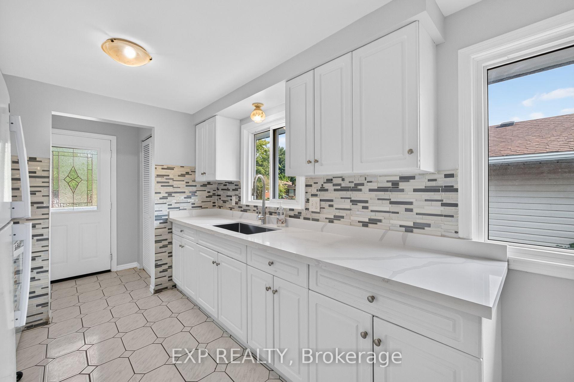 Photo 12 of 51 Appalachian Crescent, Kitchener, Alpine — HOMEH