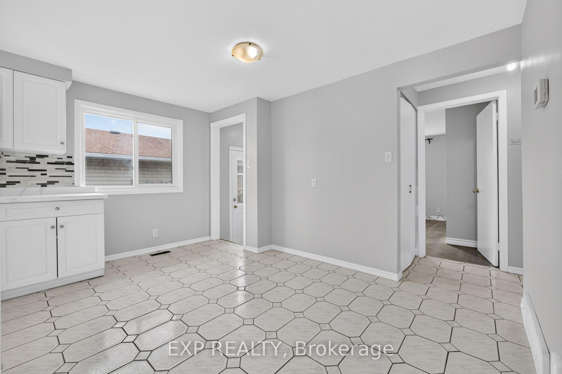 Photo 21 of 51 Appalachian Crescent, Kitchener, Alpine — HOMEH