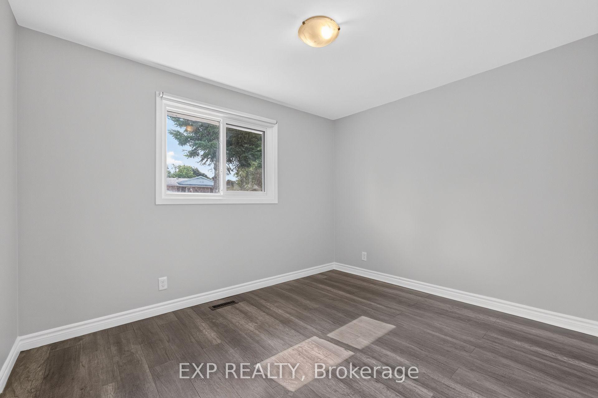 Photo 26 of 51 Appalachian Crescent, Kitchener, Alpine — HOMEH