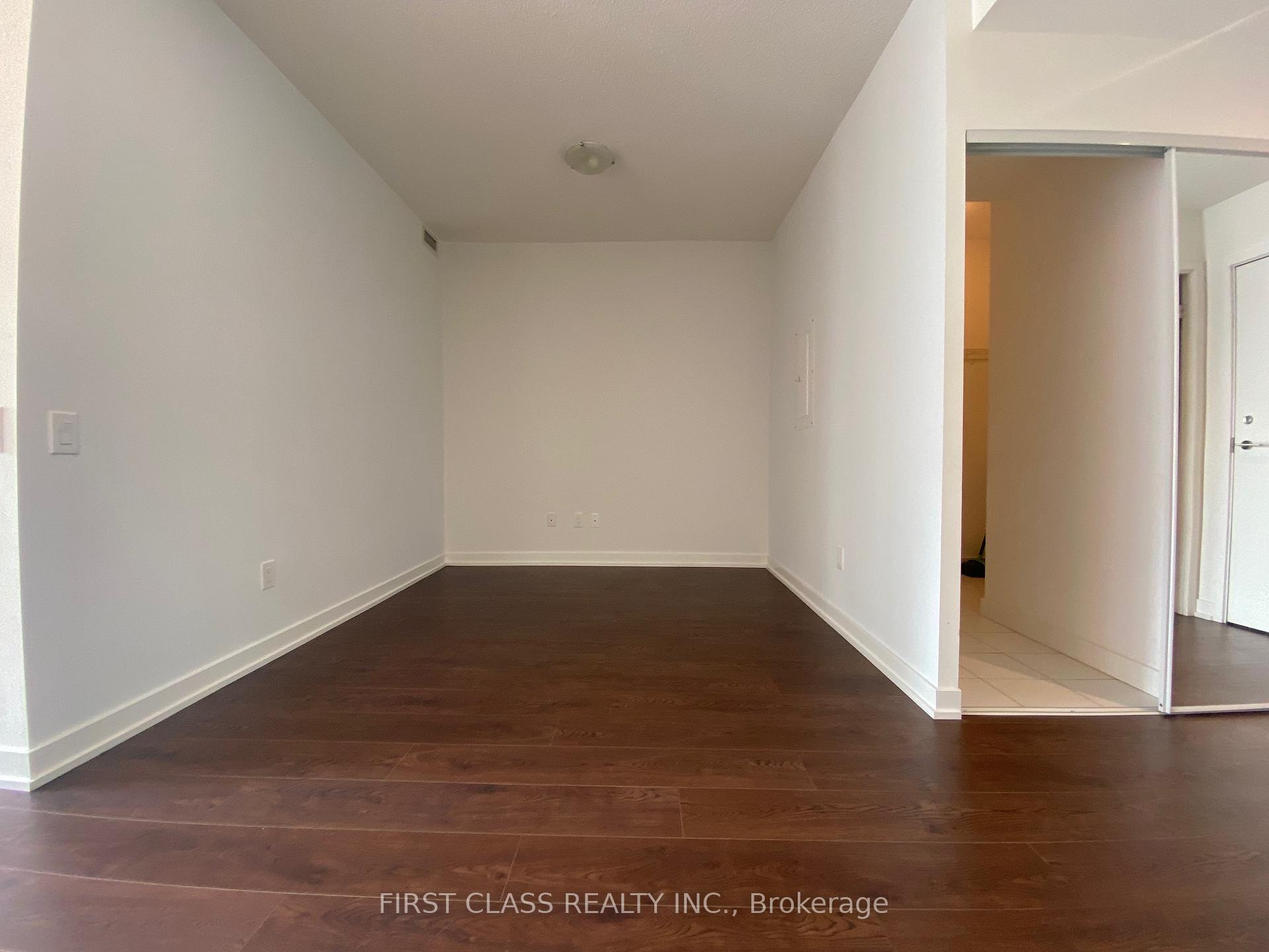 Photo 4 of Unit 2510, 121 Mcmahon Drive, North York, Bayview Village — HOMEH