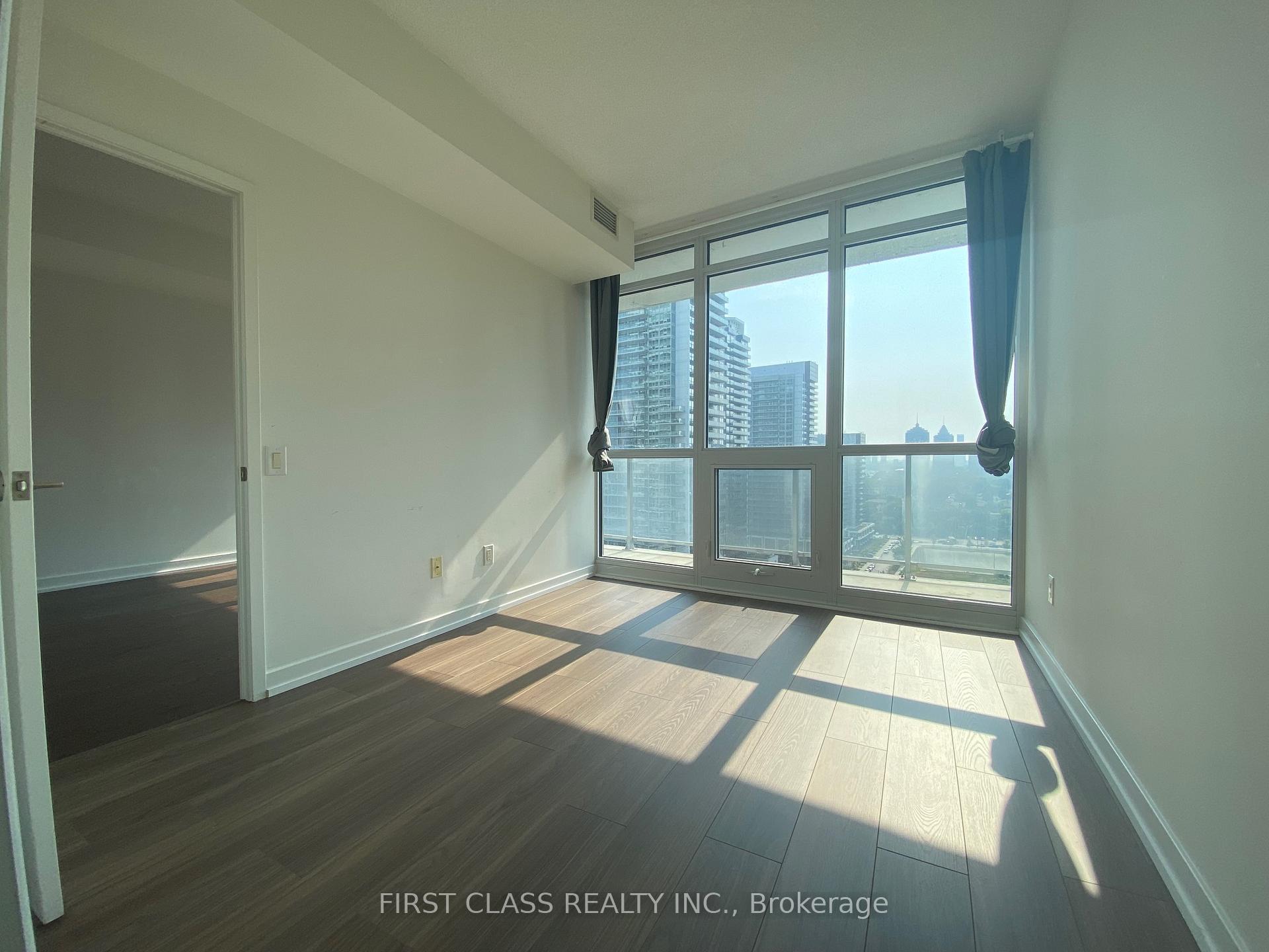 Photo 8 of Unit 2510, 121 Mcmahon Drive, North York, Bayview Village — HOMEH