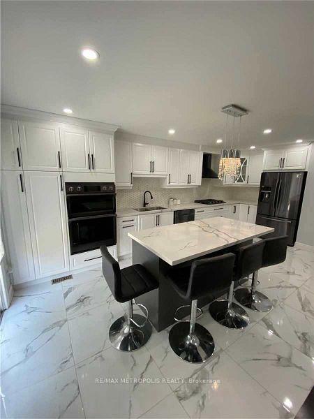Photo 4 of Unit Main, 139 Hibbard Drive, Ajax, Central — HOMEH