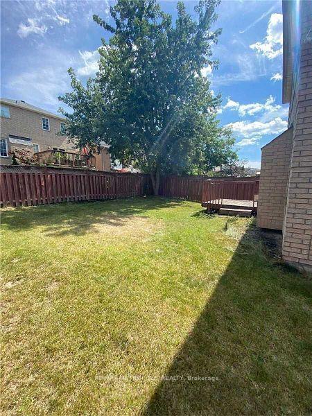 Photo 21 of Unit Main, 139 Hibbard Drive, Ajax, Central — HOMEH