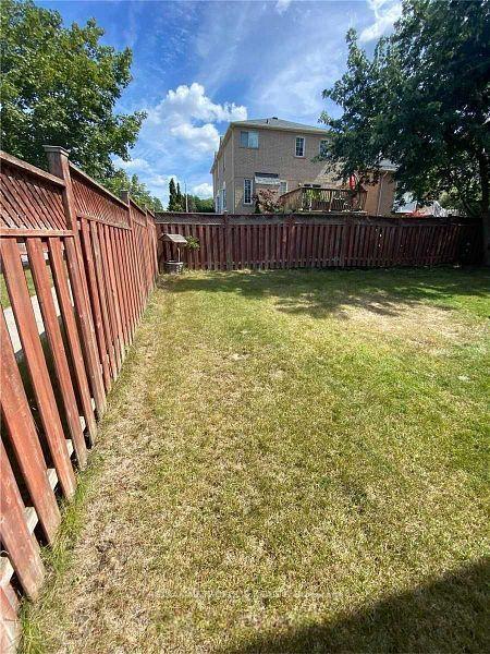 Photo 22 of Unit Main, 139 Hibbard Drive, Ajax, Central — HOMEH