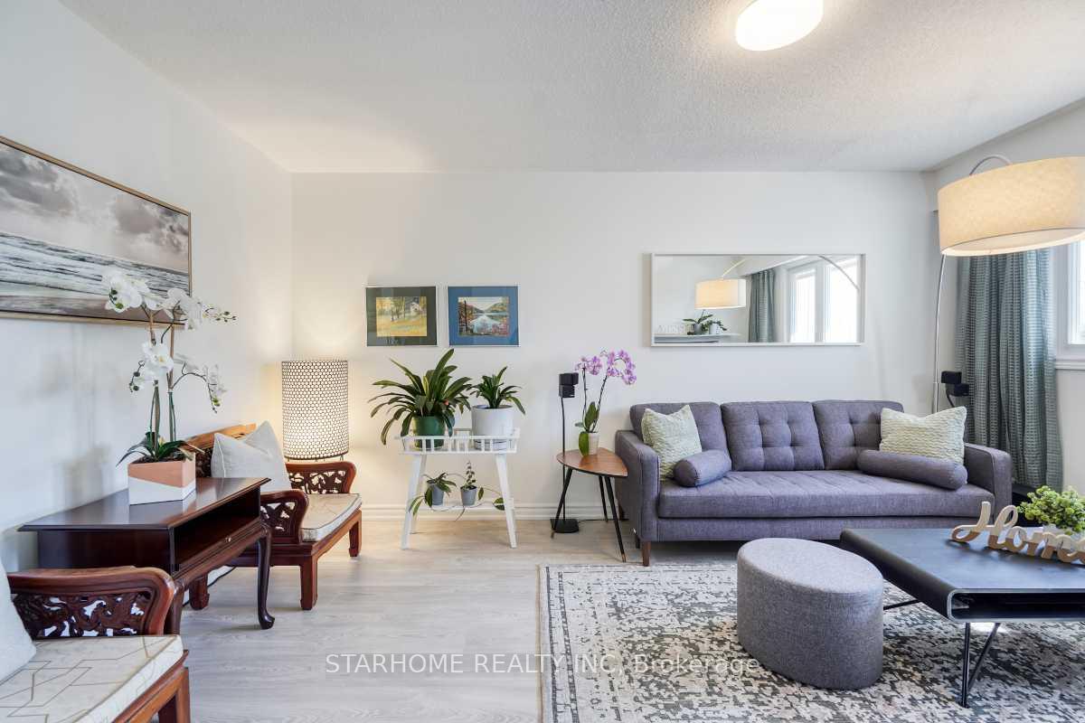Photo 8 of 8 Amberwood Square, Brampton, Heart Lake West — HOMEH