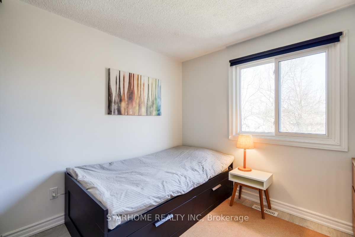 Photo 22 of 8 Amberwood Square, Brampton, Heart Lake West — HOMEH