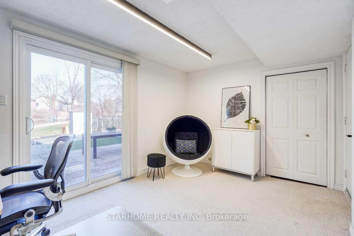 Photo 26 of 8 Amberwood Square, Brampton, Heart Lake West — HOMEH