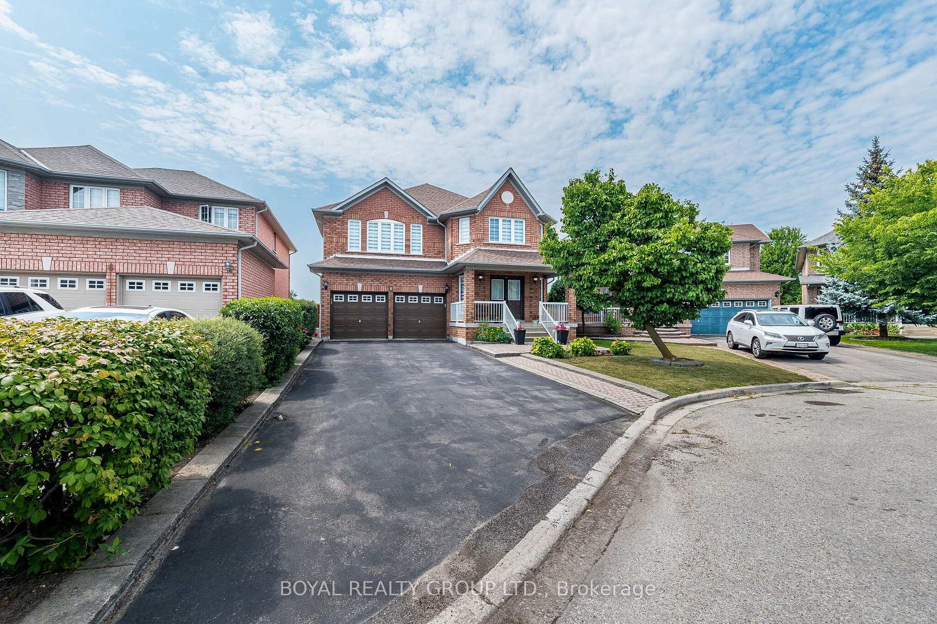 Photo 4 of 8 Coniferous Court, Brampton, Sandringham-Wellington — HOMEH